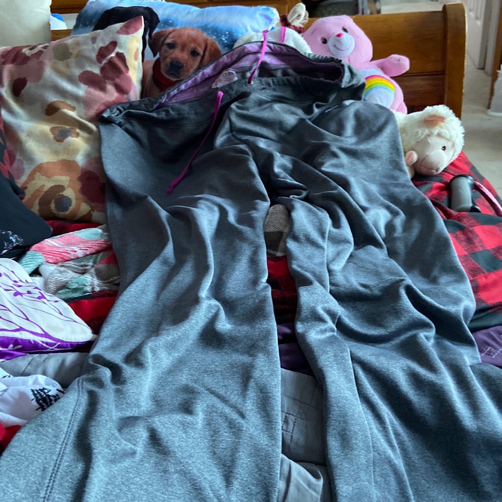 Woman’s  CURE FOUNDATION xl sweat pant.